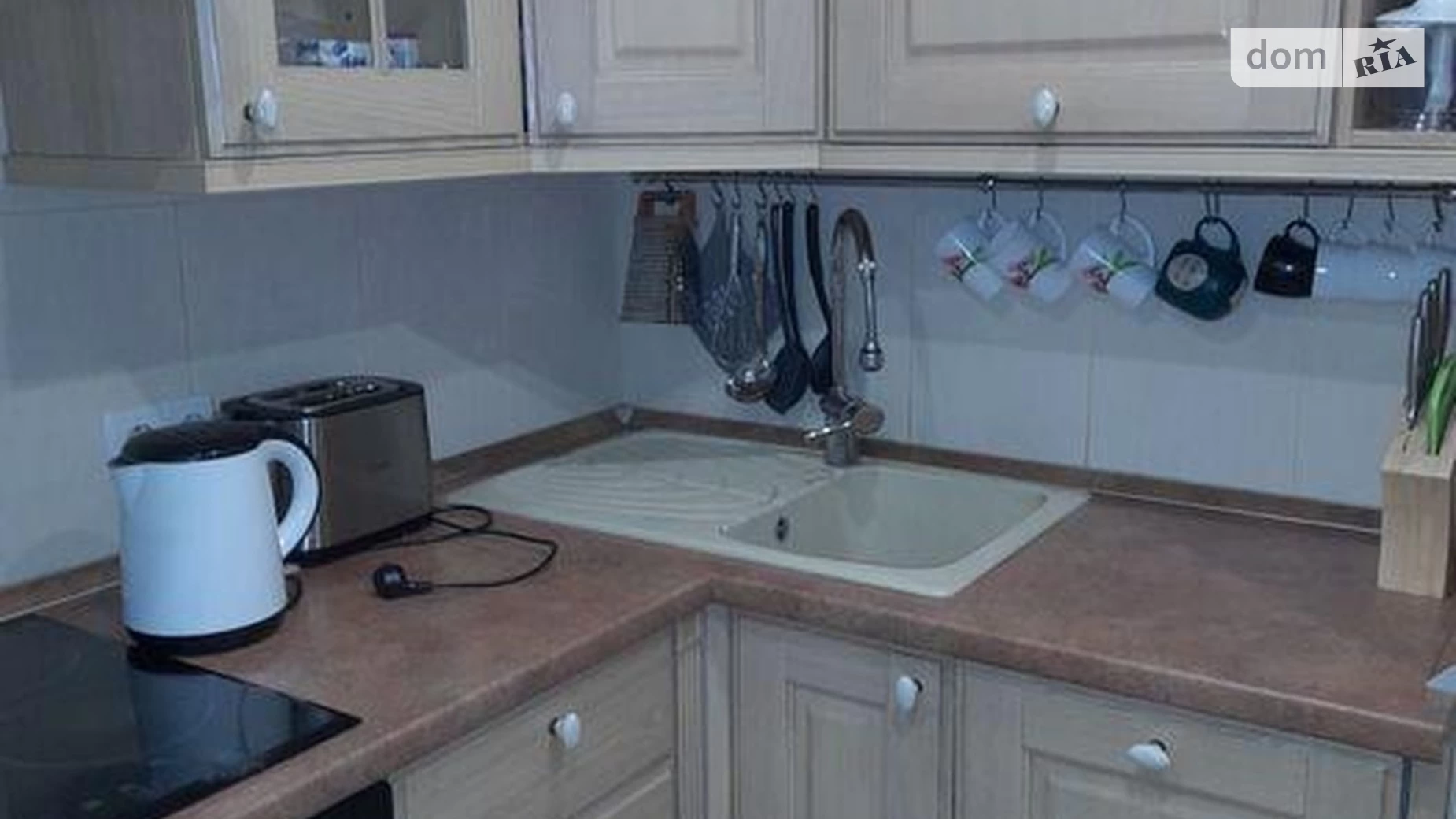 Продается 2-комнатная квартира 73.2 кв. м в Киеве, ул. Урловская, 34 - фото 2