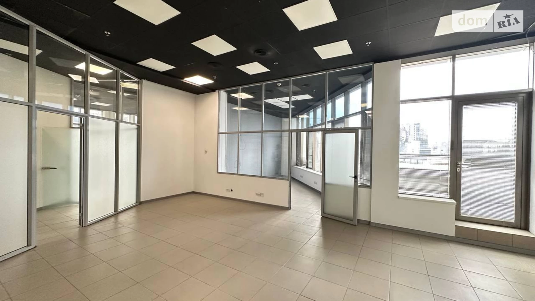 Сдается в аренду офис 370 кв. м в бизнес-центре, цена: 6000 $ - фото 4