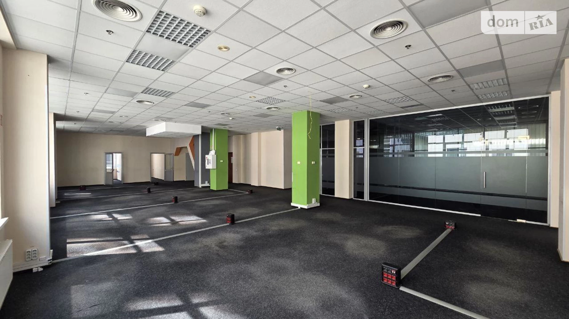 Сдается в аренду офис 2200 кв. м в бизнес-центре, цена: 38800 $ - фото 3