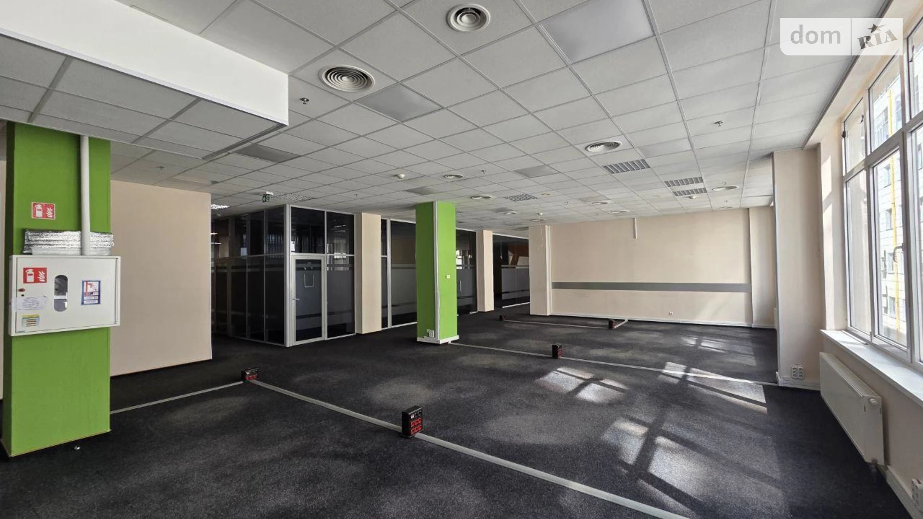 Сдается в аренду офис 2200 кв. м в бизнес-центре, цена: 38800 $ - фото 4