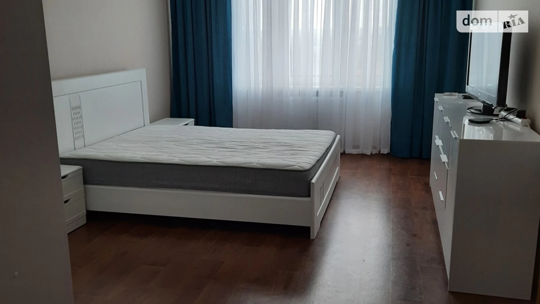 Продается 1-комнатная квартира 48.5 кв. м в Киеве, ул. Ревуцкого, 54Б - фото 2