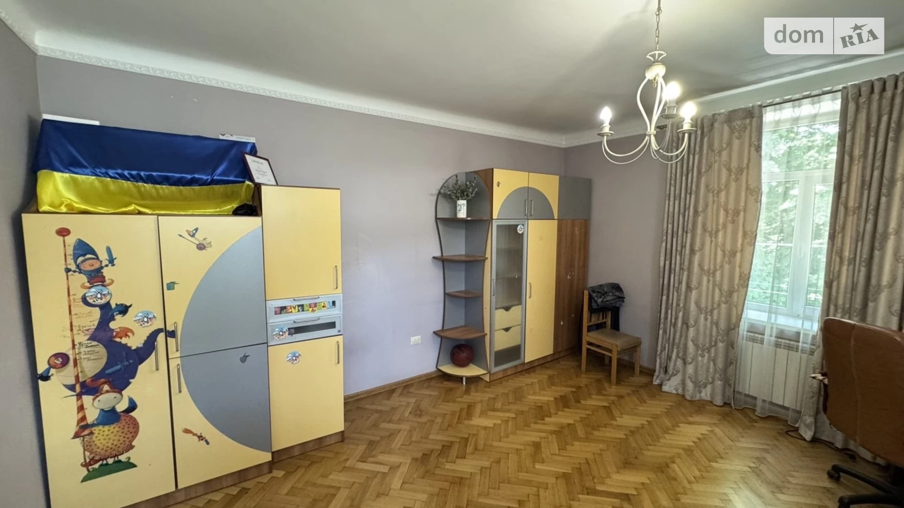 Продается 3-комнатная квартира 95 кв. м в Черновцах, ул. Федьковича Юрия, 4 - фото 5