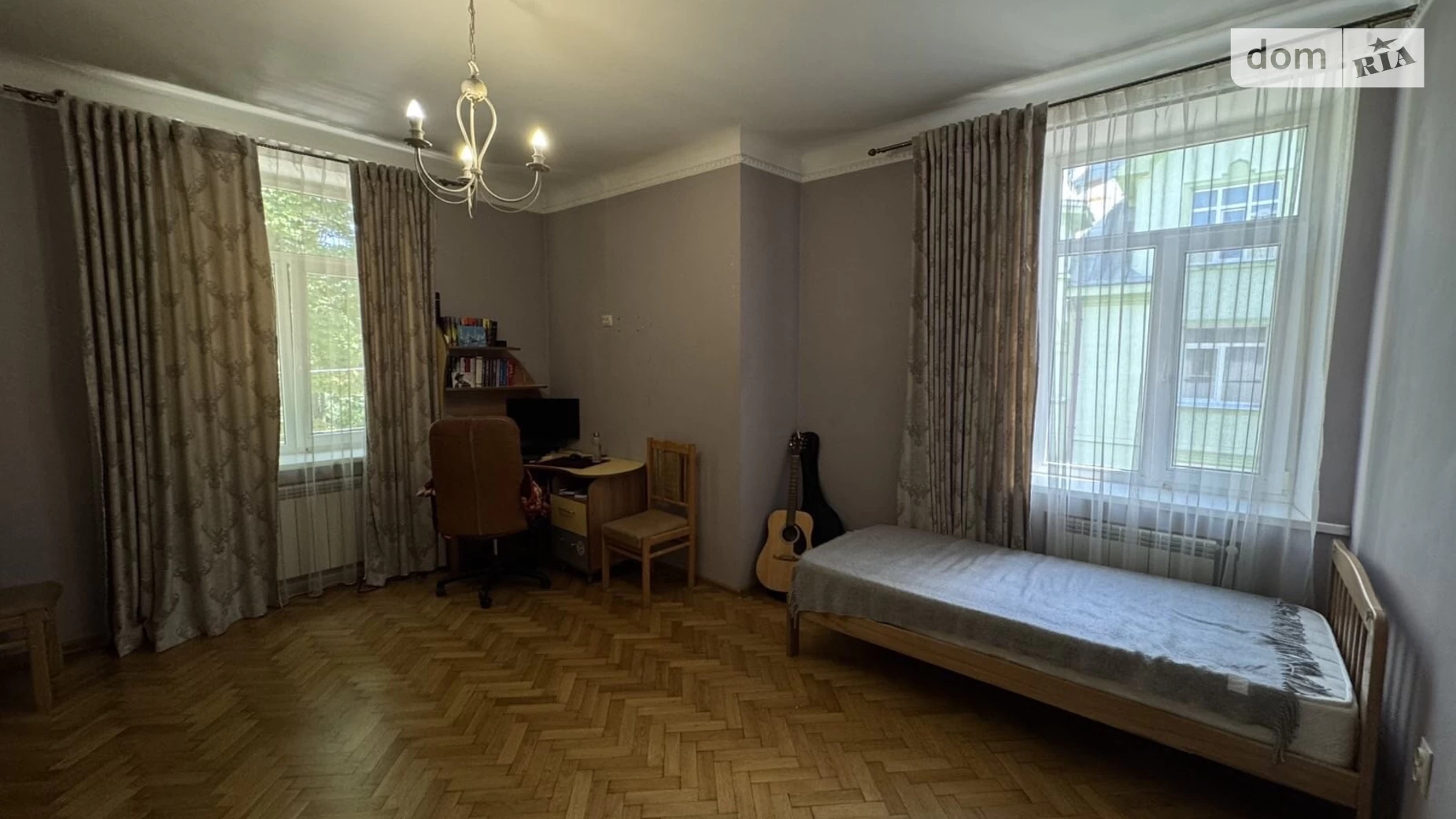 Продается 3-комнатная квартира 95 кв. м в Черновцах, ул. Федьковича Юрия, 4 - фото 4