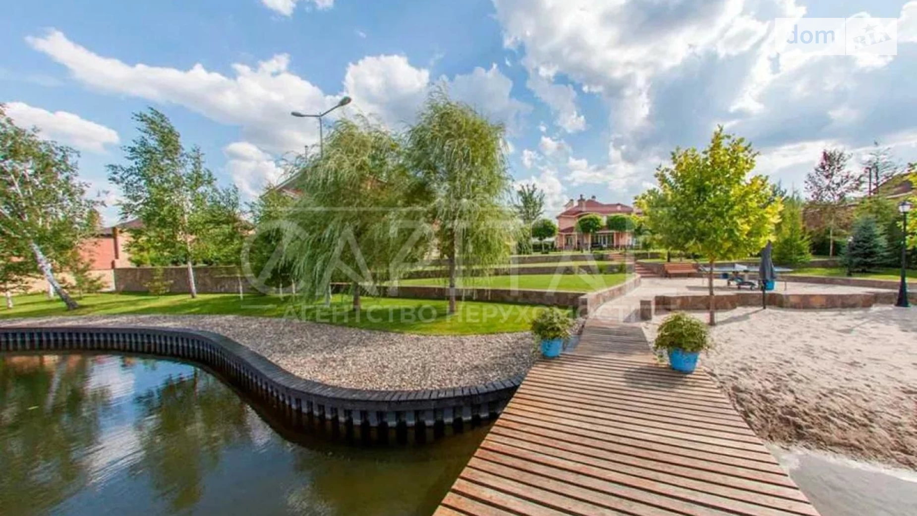 Продается дом на 3 этажа 941 кв. м с садом, цена: 1990000 $ - фото 2