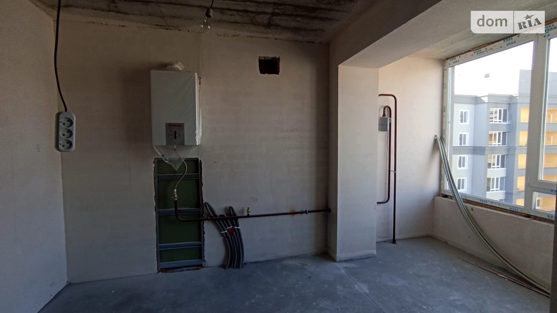 Продается 1-комнатная квартира 46 кв. м в Буче, ул. Ивана Кожедуба, 4А - фото 2