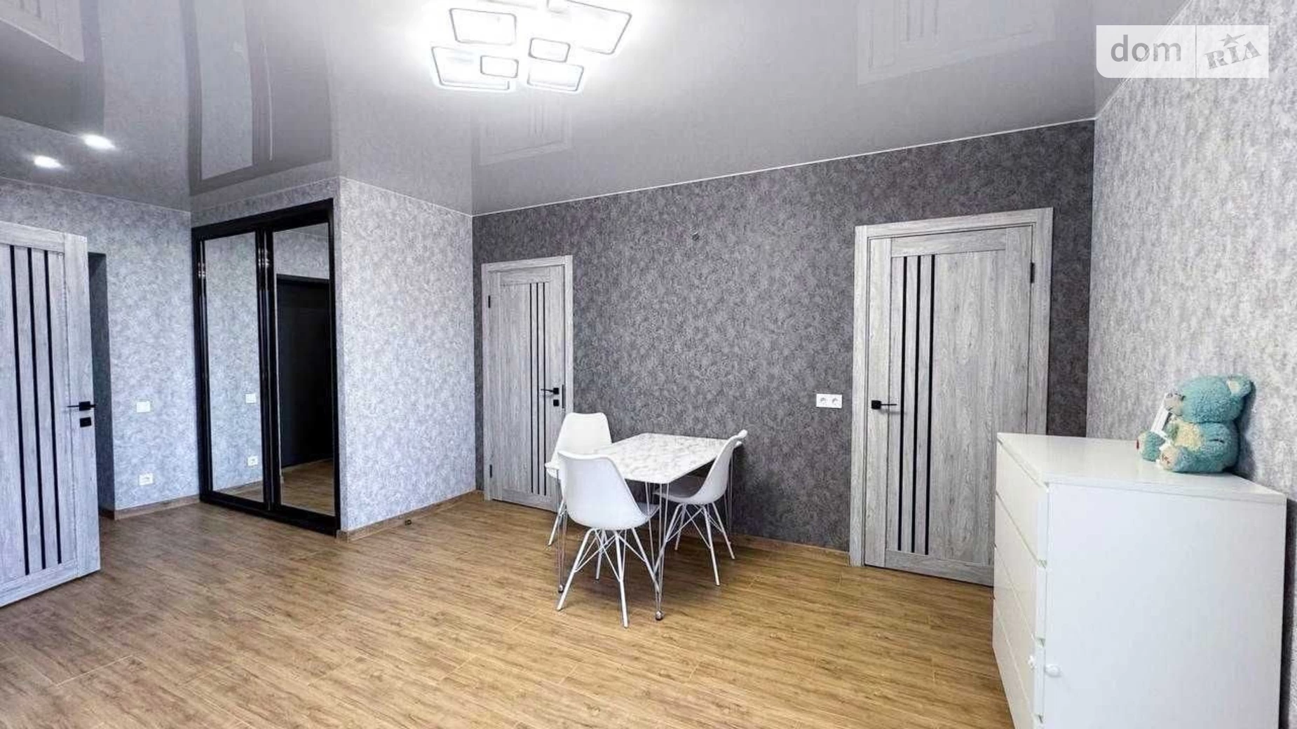 Продается 1-комнатная квартира 56.3 кв. м в Днепре, ул. Мандрыковская, 234 - фото 3