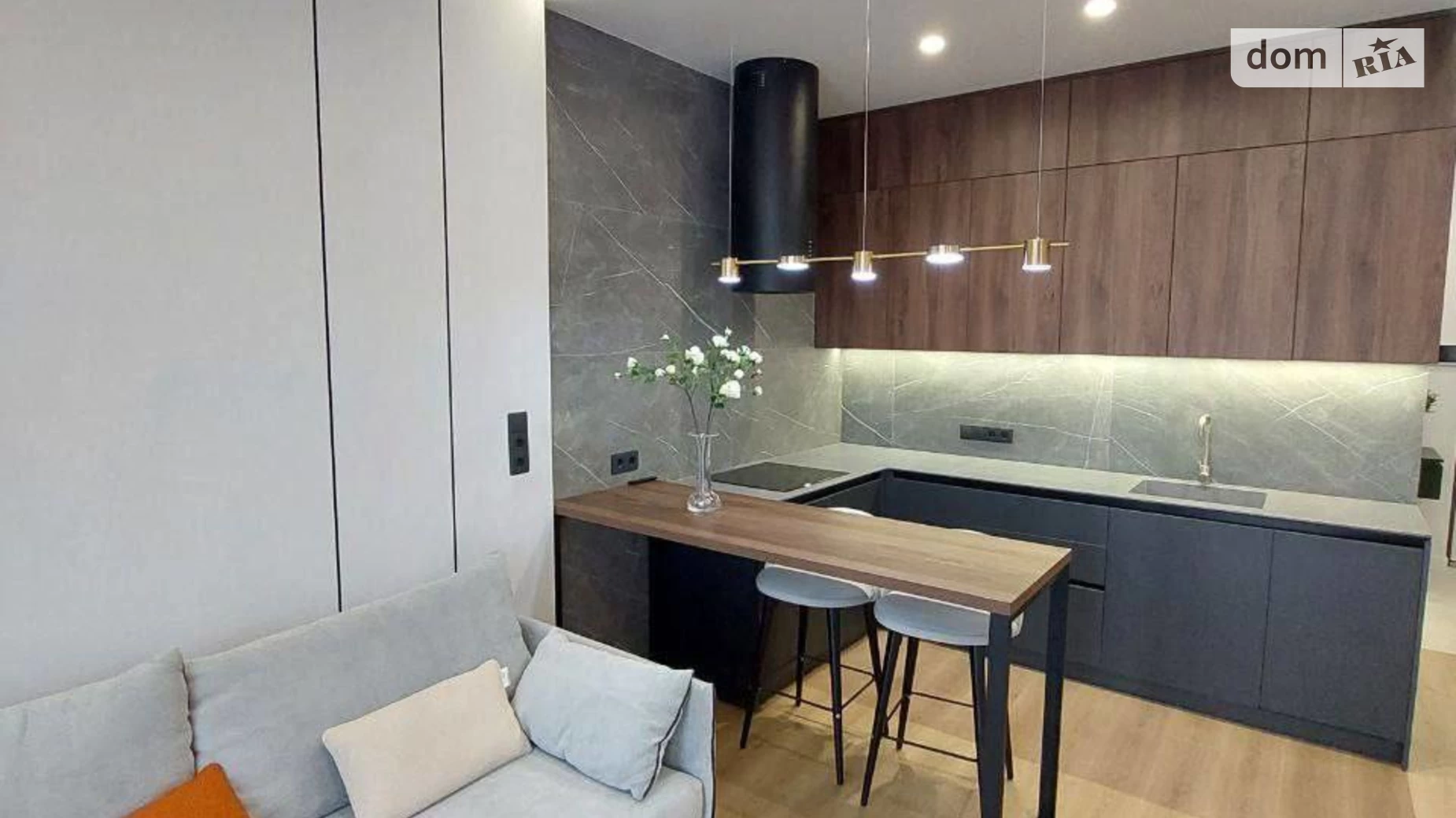 Сдается в аренду 2-комнатная квартира 50 кв. м в Днепре, ул. Короленко, 2К - фото 2