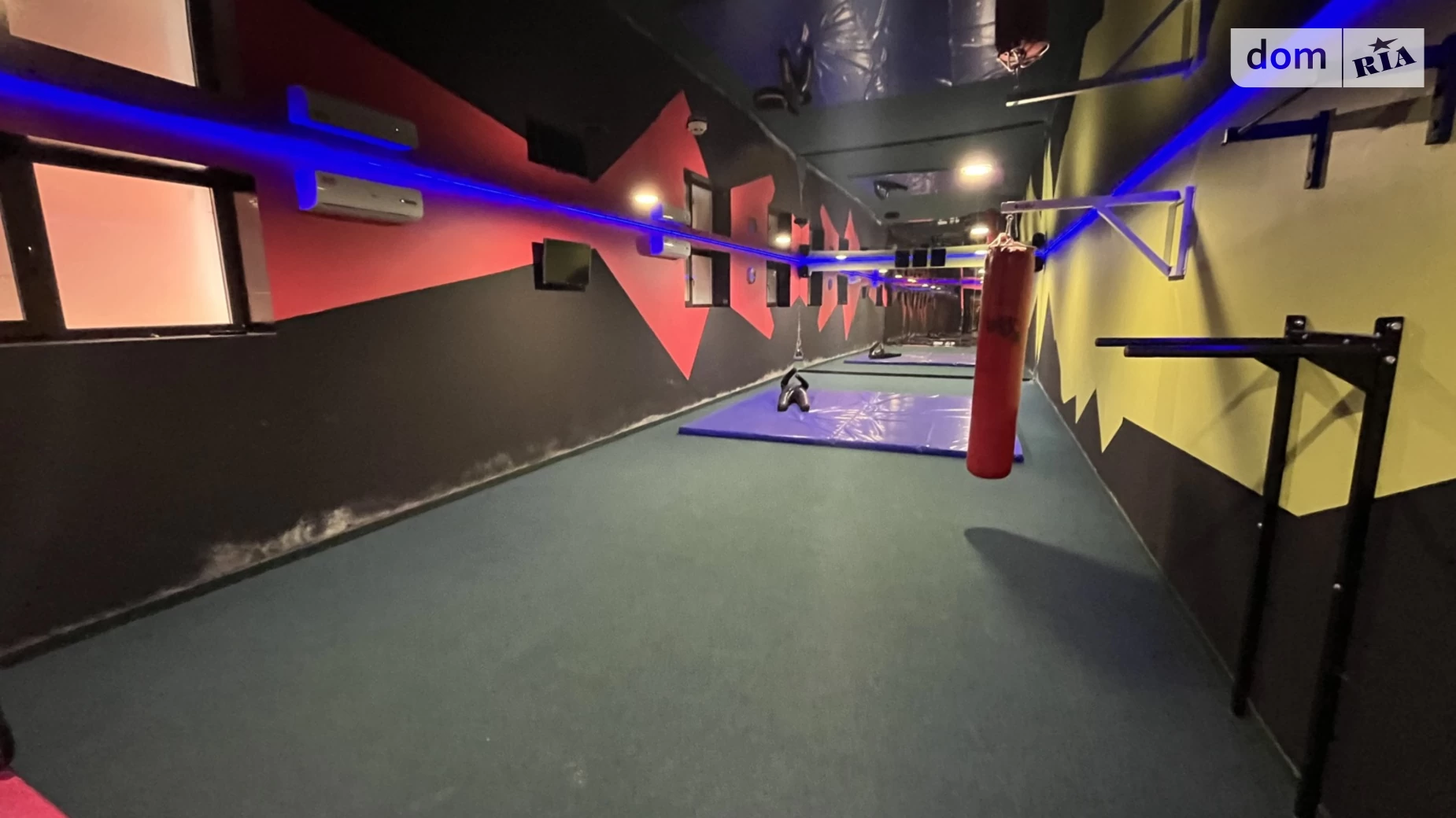 Здається в оренду приміщення вільного призначення 200 кв. м в 9-поверховій будівлі, цена: 800 $ - фото 3