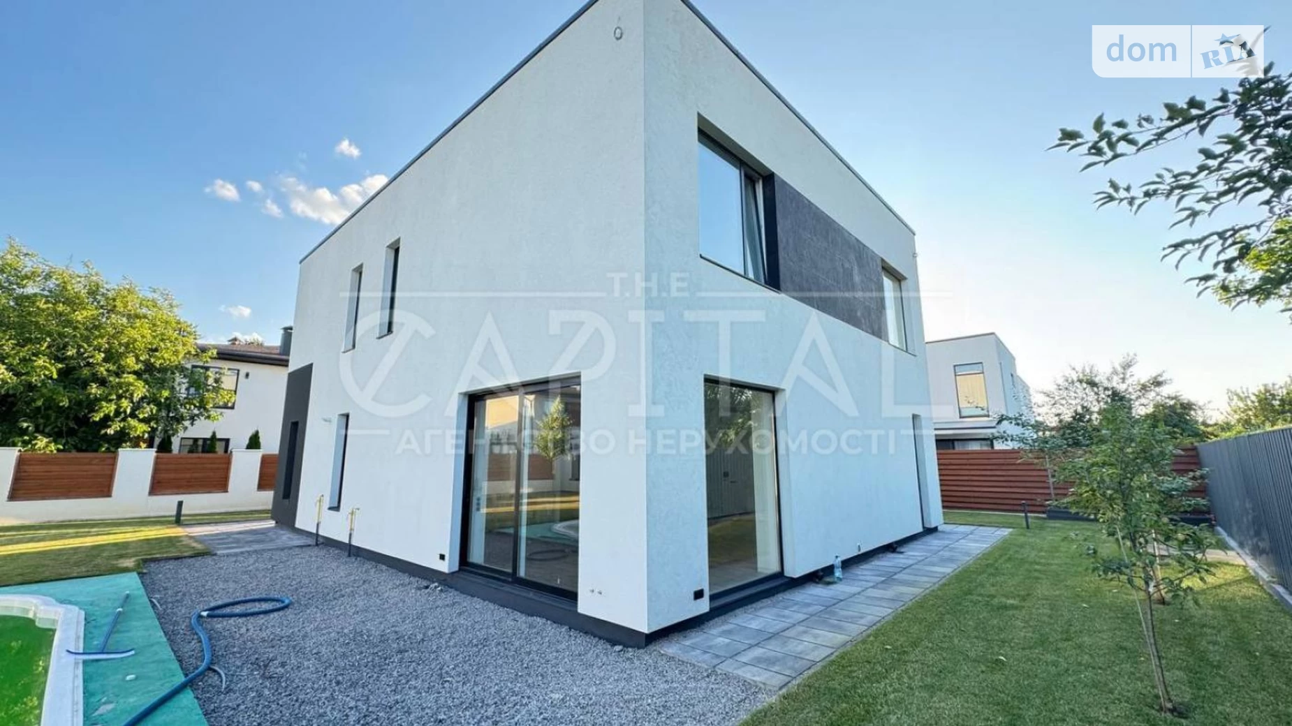 Продается дом на 2 этажа 228.2 кв. м с подвалом, цена: 520000 $ - фото 2