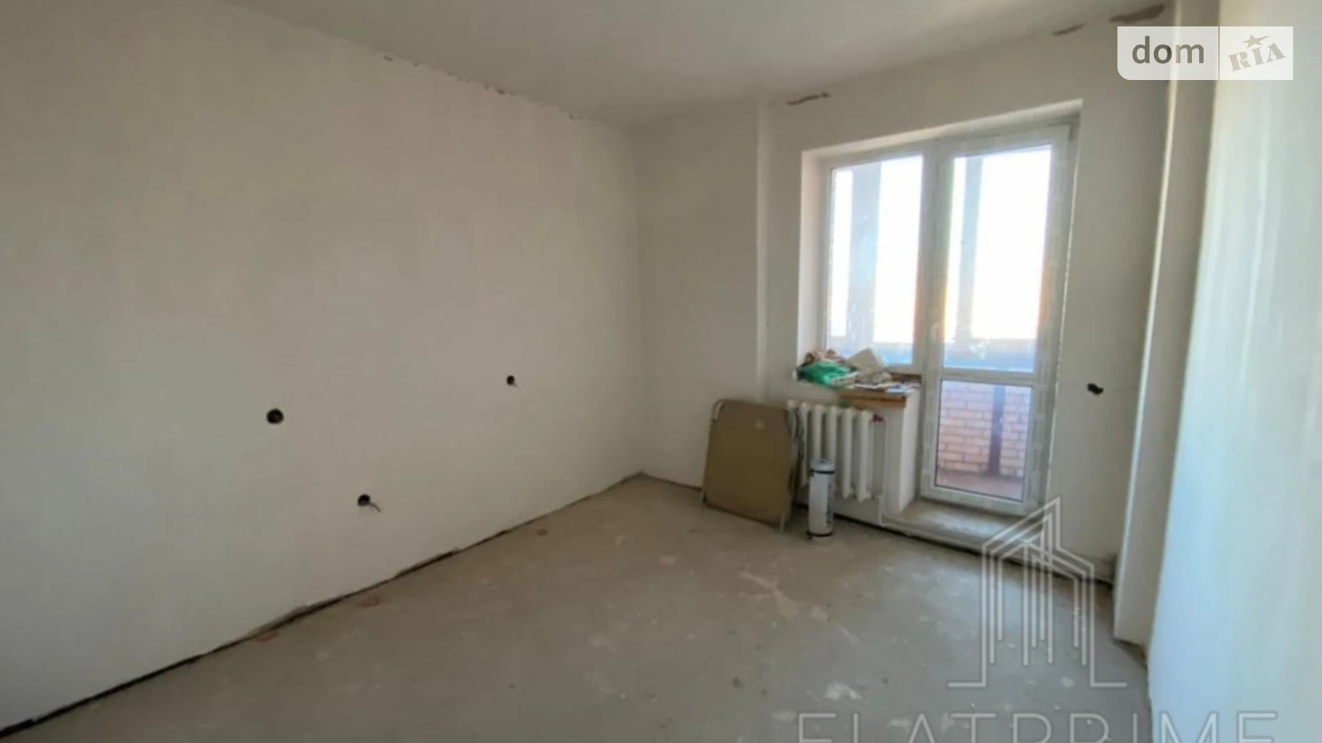 Продается 1-комнатная квартира 61 кв. м в Киеве, ул. Срибнокильская, 12 - фото 2