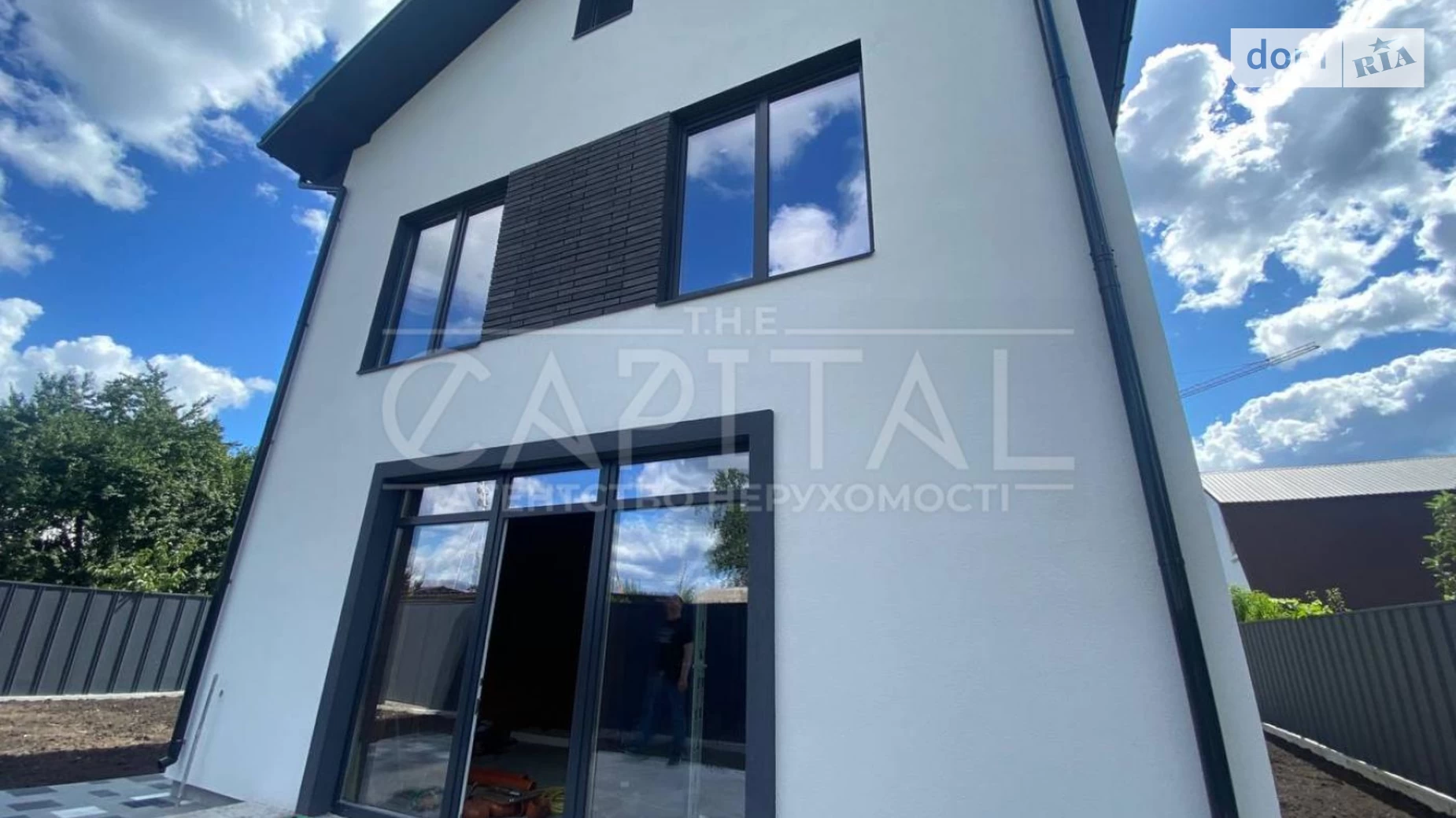 Продается дом на 3 этажа 145 кв. м с балконом, цена: 145000 $ - фото 2