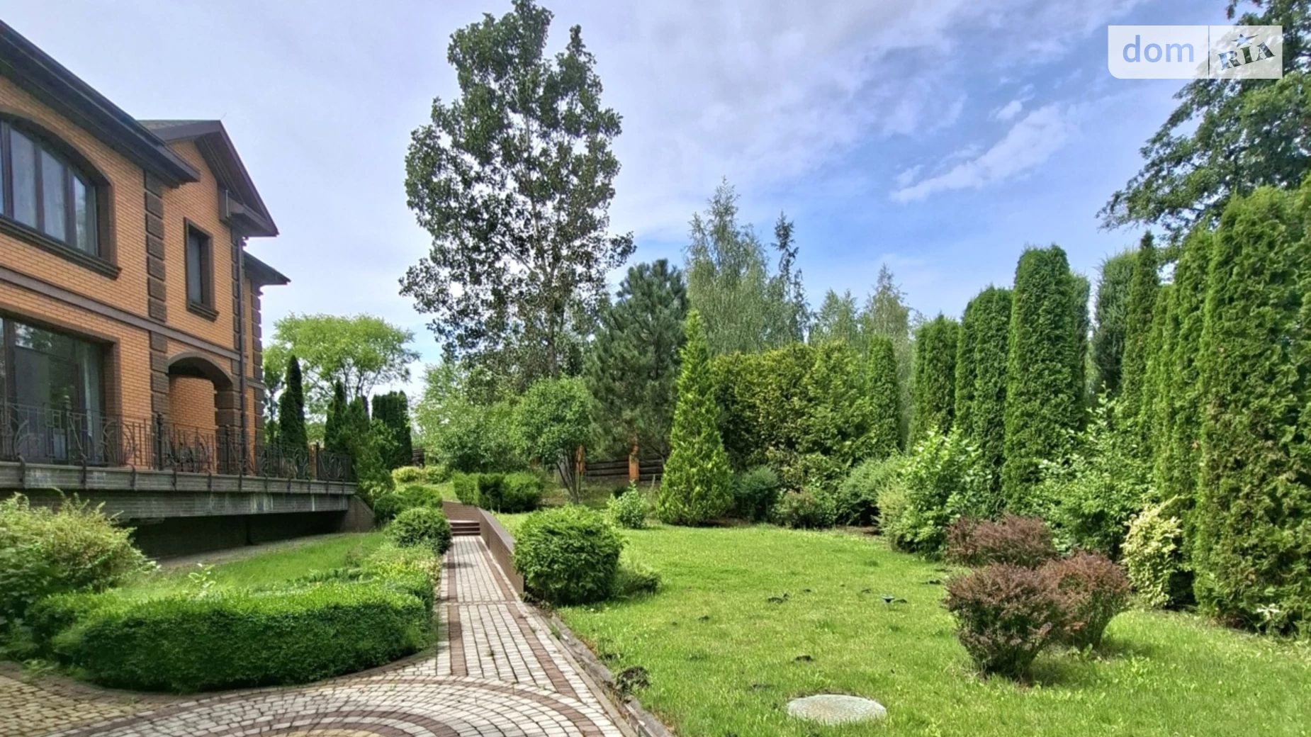 Продается дом на 2 этажа 928.5 кв. м с камином, цена: 1000000 $ - фото 4