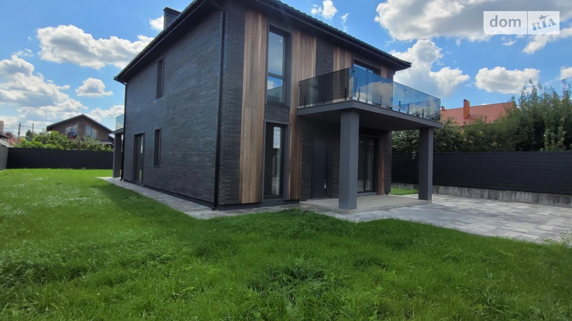 Продается дом на 2 этажа 200 кв. м с гаражом, цена: 340000 $ - фото 5