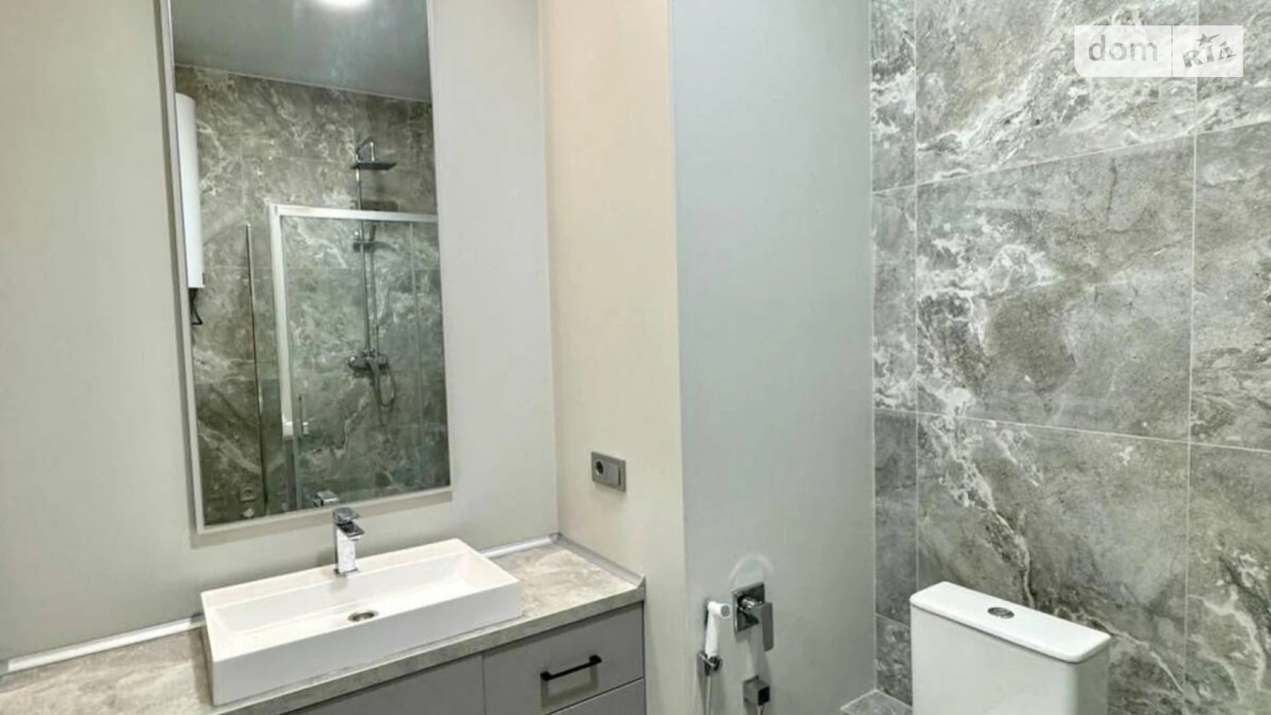 Продается 1-комнатная квартира 43 кв. м в Одессе, ул. Генуэзская, 1/1 - фото 3