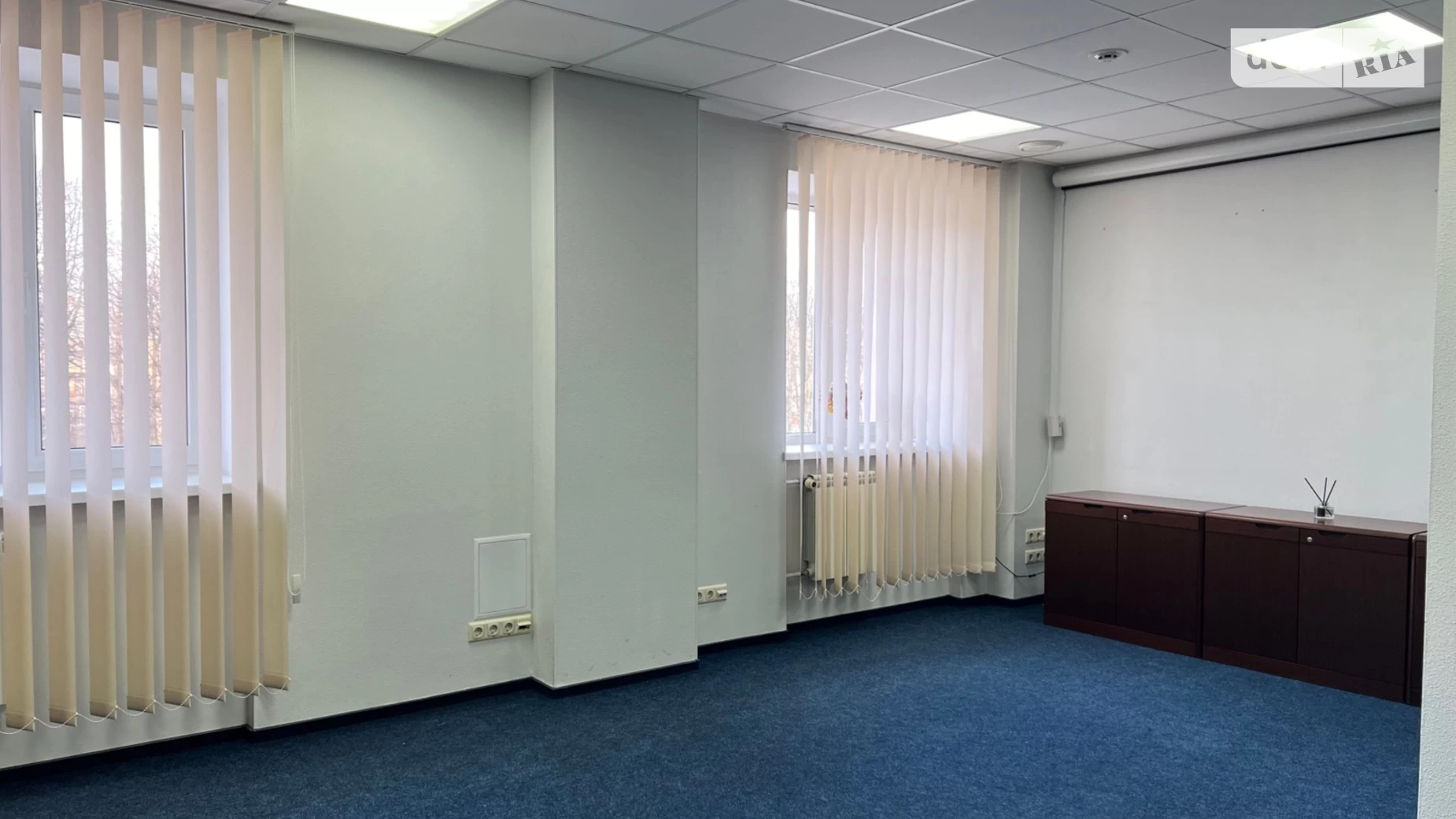 Сдается в аренду офис 33 кв. м в бизнес-центре, цена: 14025 грн - фото 5
