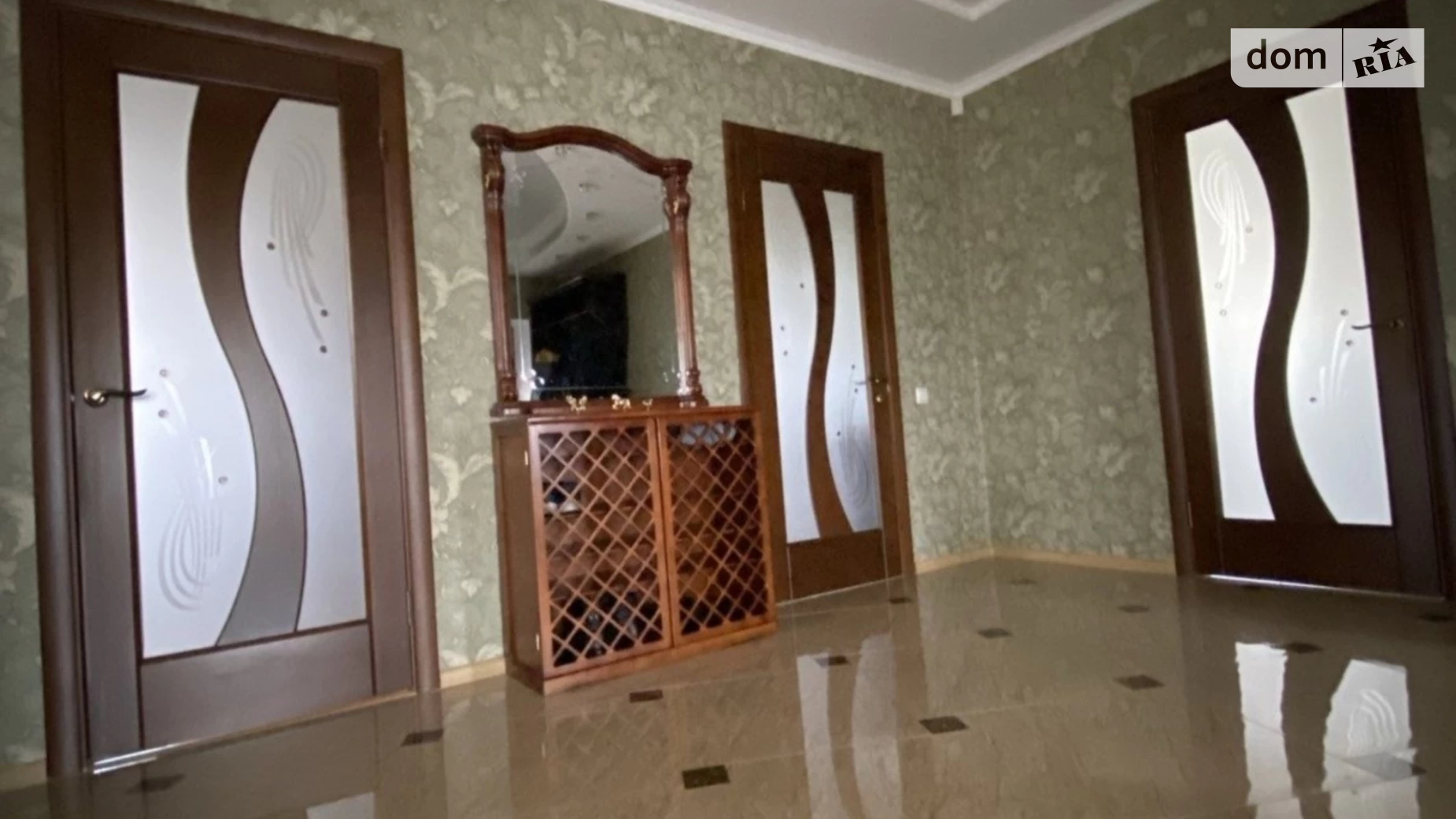 Продается дом на 2 этажа 286 кв. м с террасой, цена: 390000 $ - фото 2