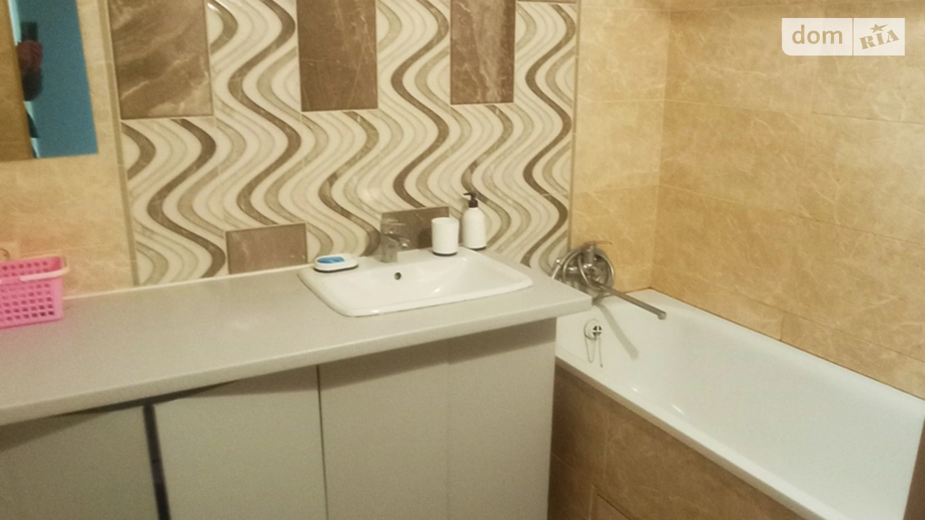 Продается 1-комнатная квартира 54 кв. м в Киеве, ул. Сергeя Данченко, 1 - фото 2