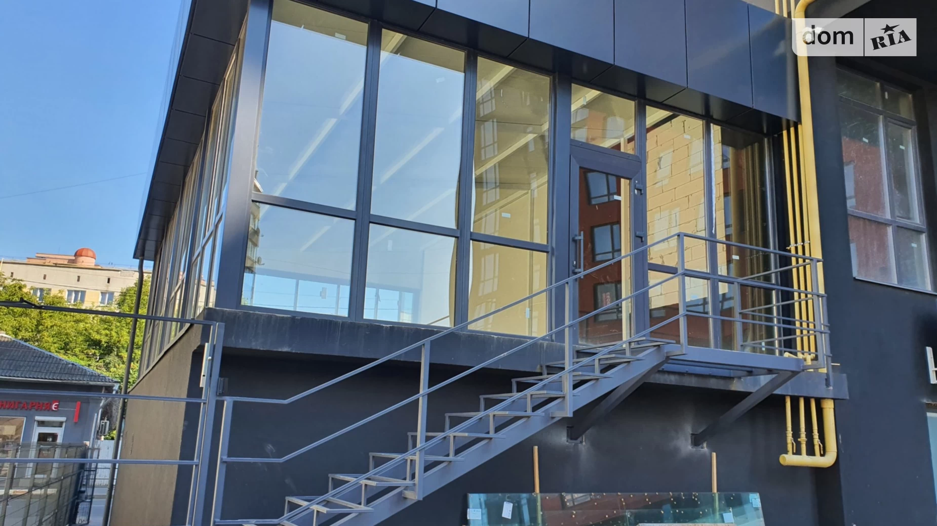 Сдается в аренду помещения свободного назначения 76 кв. м в 10-этажном здании, цена: 2000 $ - фото 2