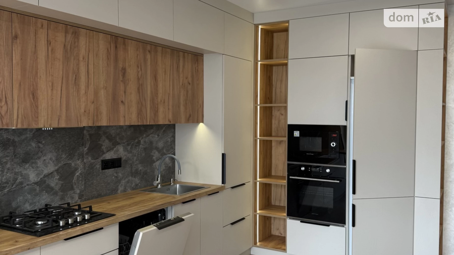 Продается 1-комнатная квартира 50.5 кв. м в Ровно, ул. Николая Боголюбова, 1 - фото 2