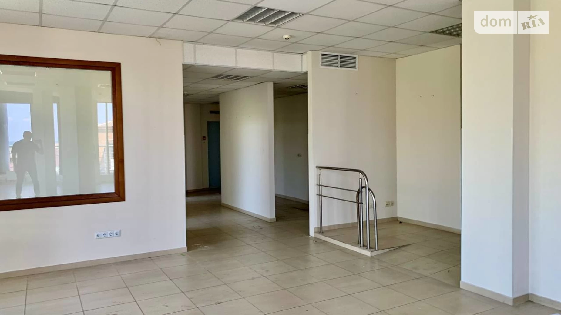 Сдается в аренду офис 145 кв. м в бизнес-центре, цена: 43500 грн - фото 5