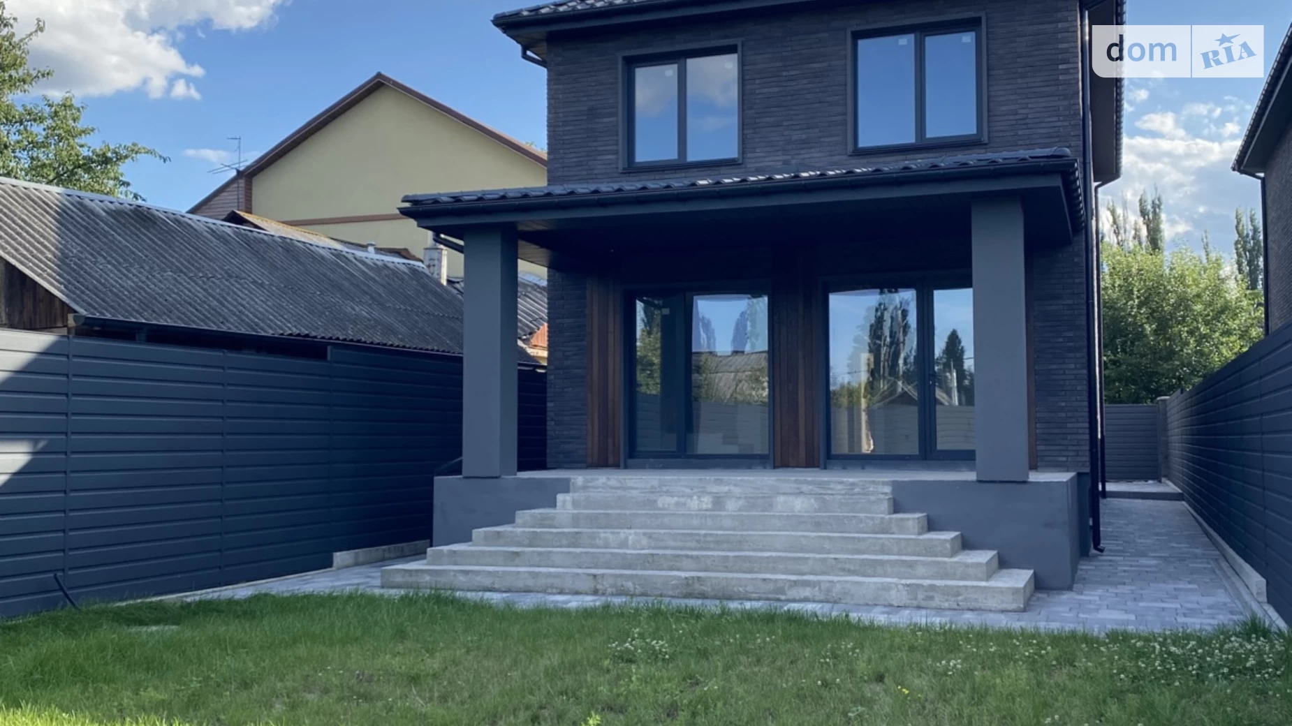 Продается дом на 2 этажа 210 кв. м с участком, цена: 285000 $ - фото 3