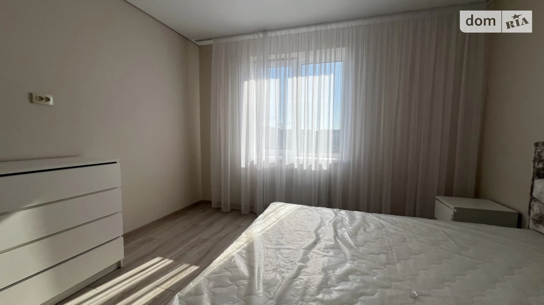 Продается 1-комнатная квартира 34 кв. м в Ужгороде, ул. Богомольца - фото 2