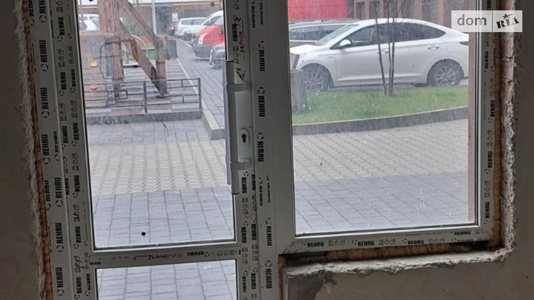 Сдается в аренду помещения свободного назначения 70.5 кв. м в 9-этажном здании, цена: 26438 грн - фото 4