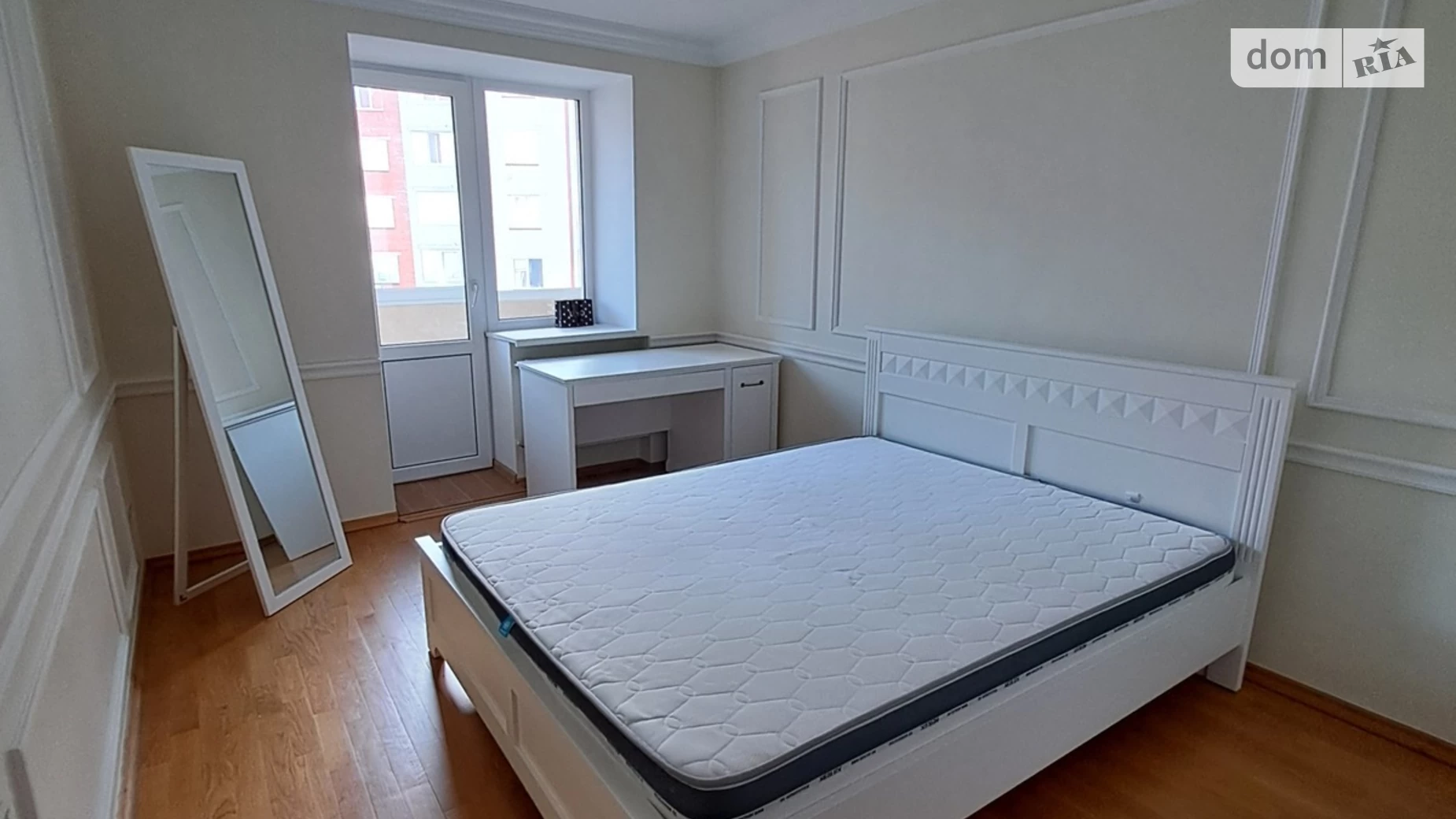 3-комнатная квартира 93 кв. м в Тернополе, ул. Лозовецкая, 8 - фото 3