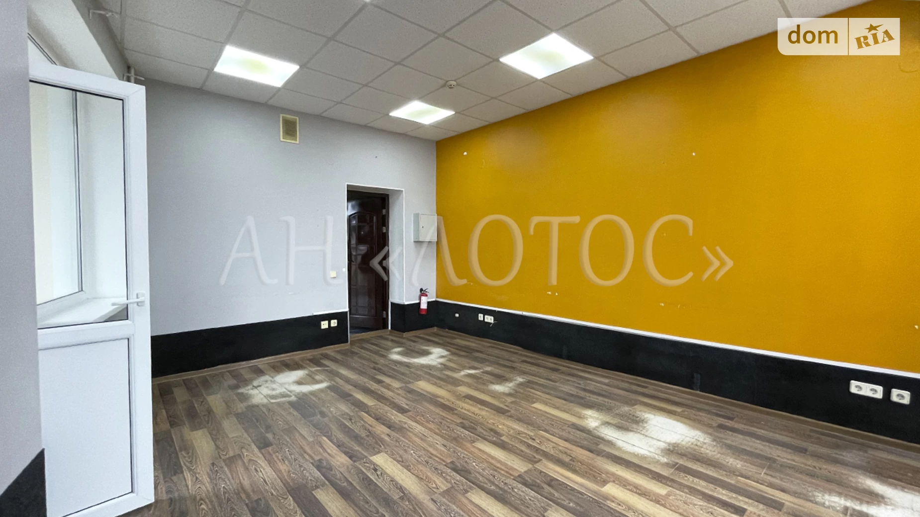 Сдается в аренду офис 24 кв. м в бизнес-центре, цена: 7700 грн - фото 2