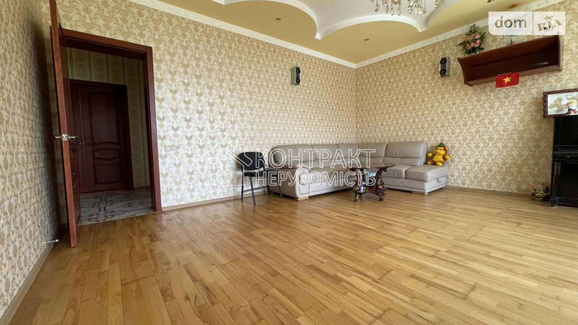 Продается дом на 3 этажа 360 кв. м с мебелью, цена: 300000 $ - фото 3