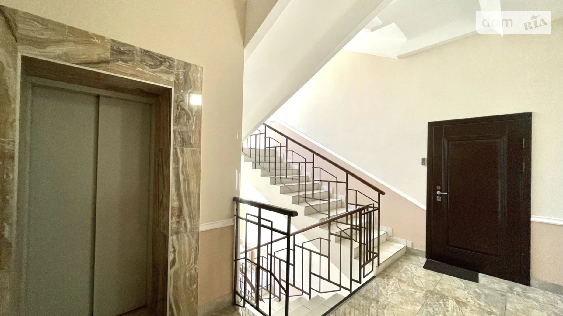 Сдается в аренду 2-комнатная квартира 125 кв. м в Киеве, ул. Клиническая, 28 - фото 2