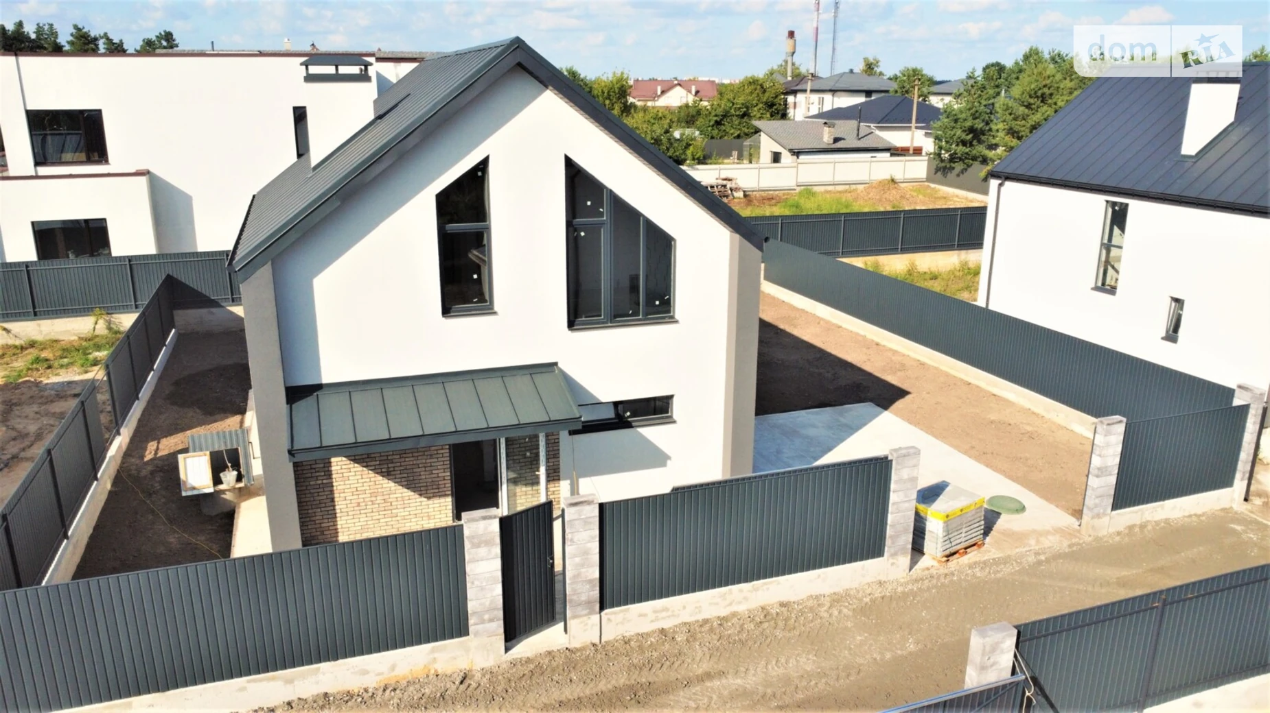 Продается дом на 2 этажа 135 кв. м с участком, цена: 108000 $ - фото 2