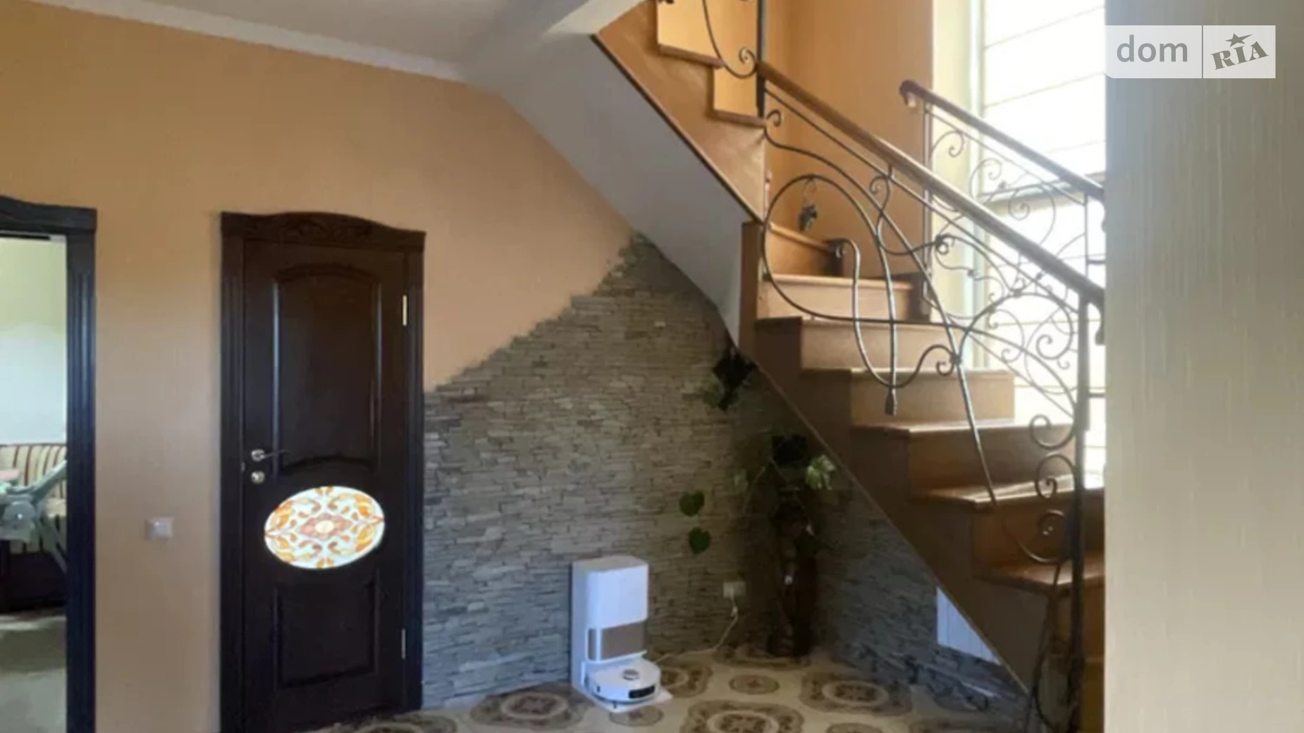 Продается дом на 2 этажа 180 кв. м с балконом, цена: 149000 $ - фото 2