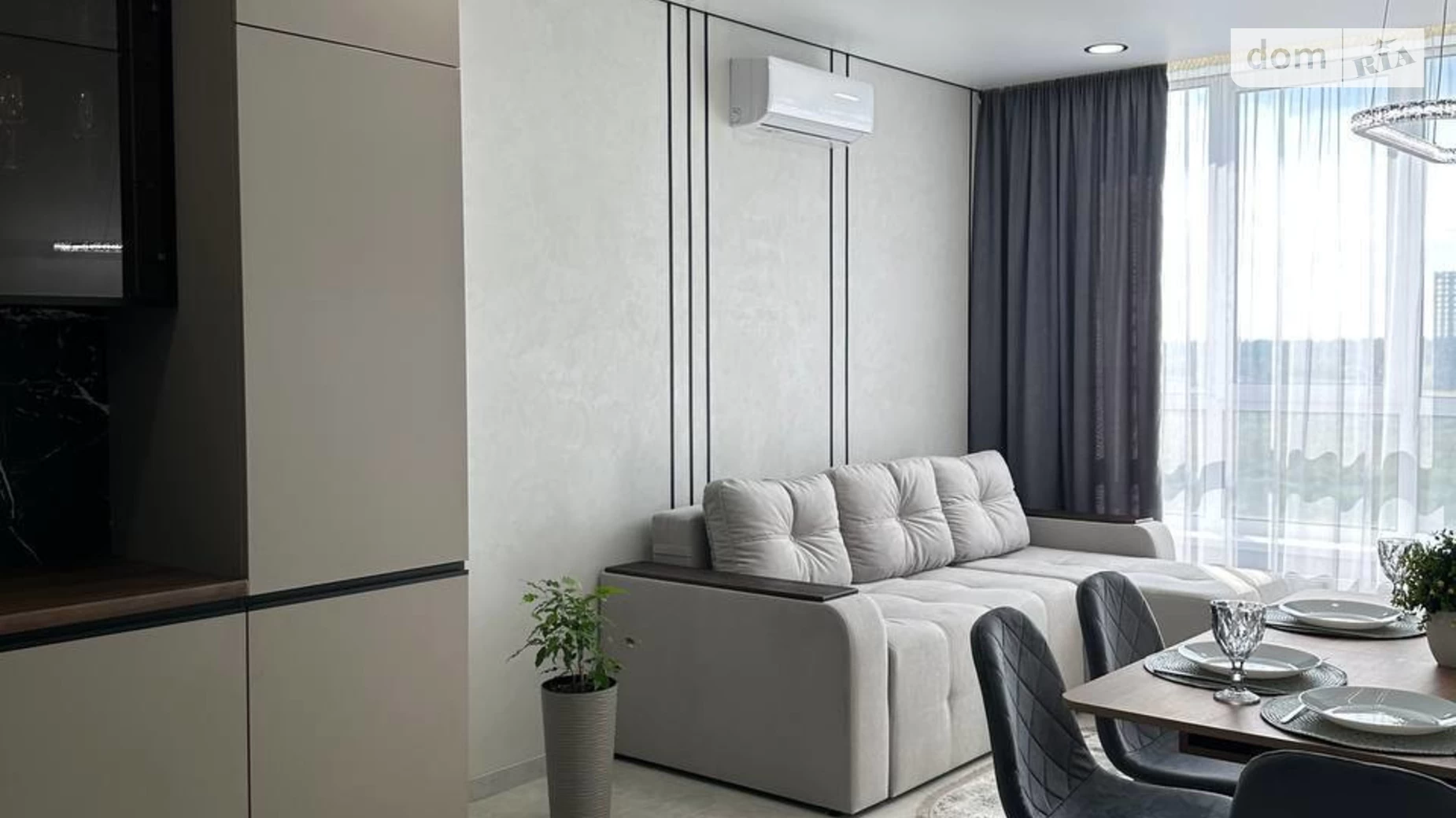 Продається 1-кімнатна квартира 43 кв. м у Києві, вул. Родини Крістерів, 14 - фото 2