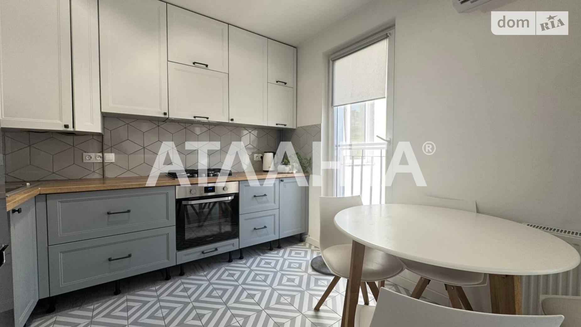 Продается 2-комнатная квартира 76.8 кв. м в Львове, ул. Роксоляны - фото 2