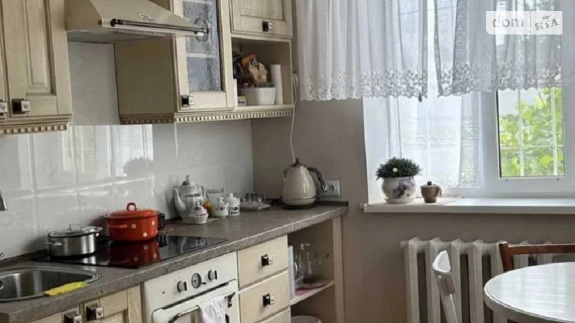 Продается дом на 2 этажа 104 кв. м с бассейном, цена: 79000 $ - фото 2