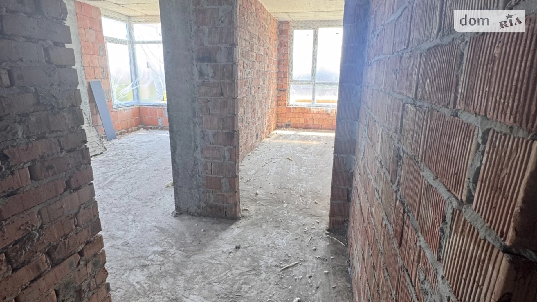 Продается 3-комнатная квартира 90 кв. м в Ивано-Франковске, ул. Национальной Гвардии(Советской Армии), 14С - фото 4