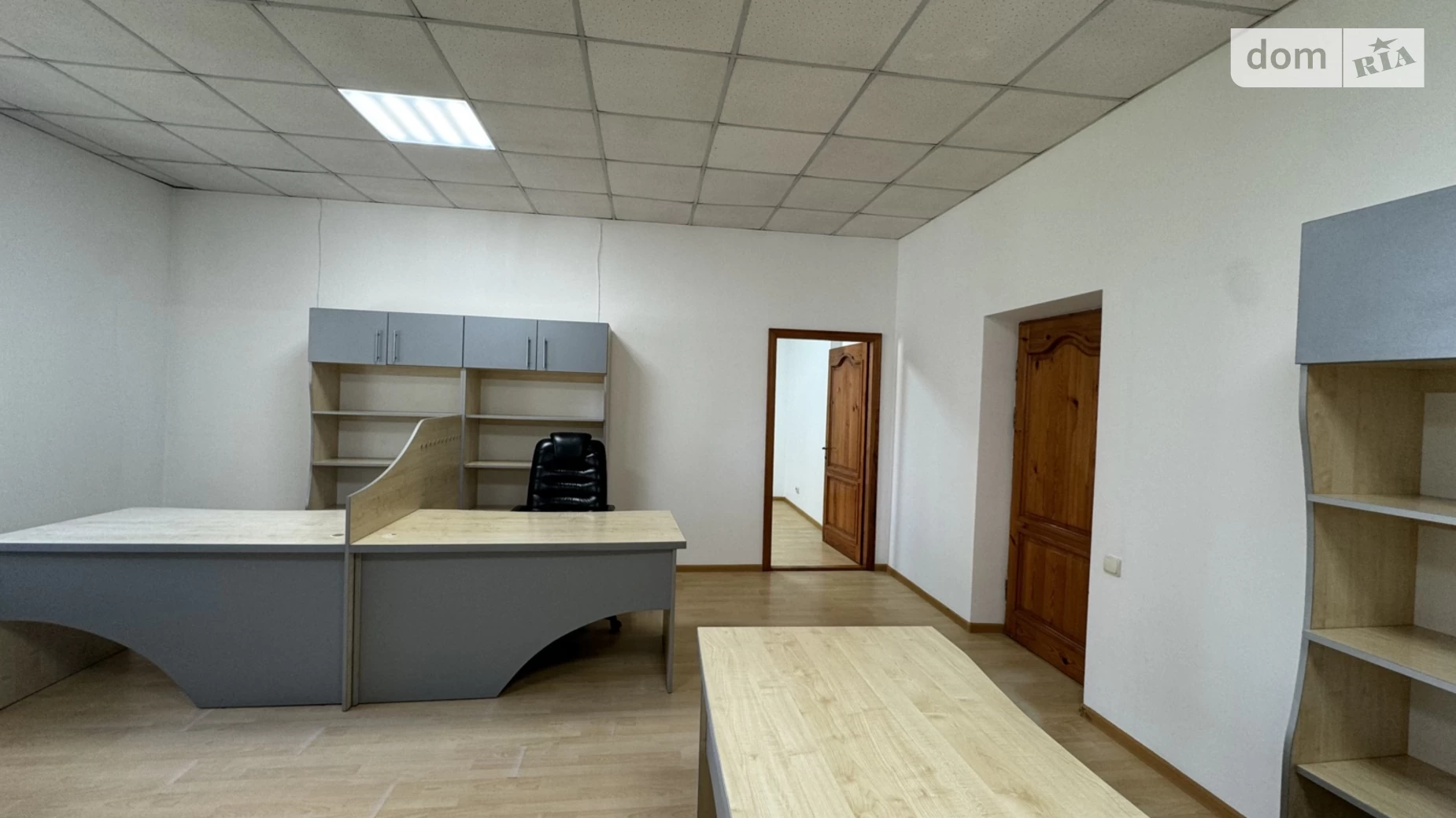 Сдается в аренду офис 65 кв. м в бизнес-центре, цена: 12000 грн - фото 3