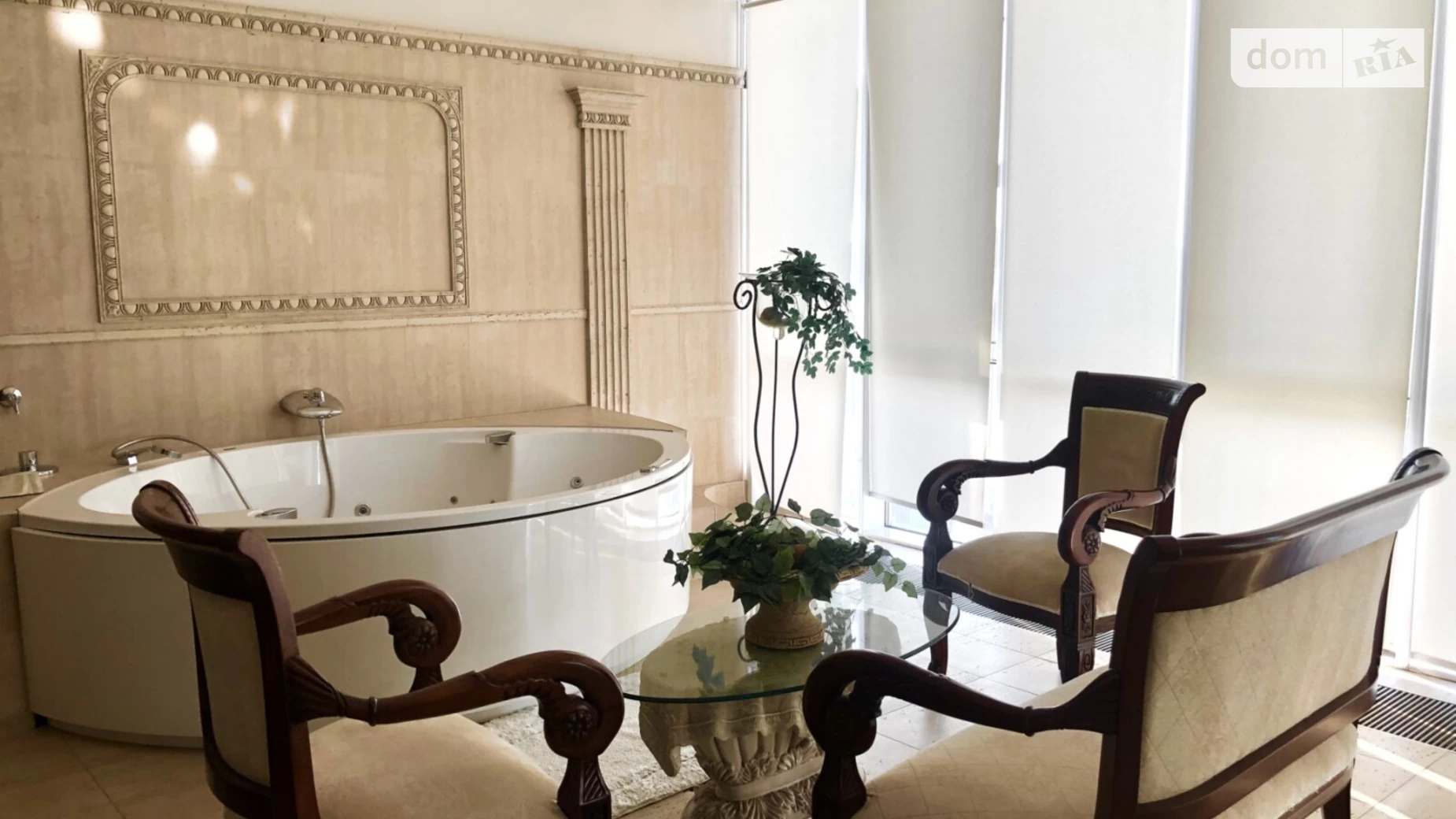 Продается 7-комнатная квартира 234.2 кв. м в Львове, ул. Академика Сахарова Андрея - фото 2