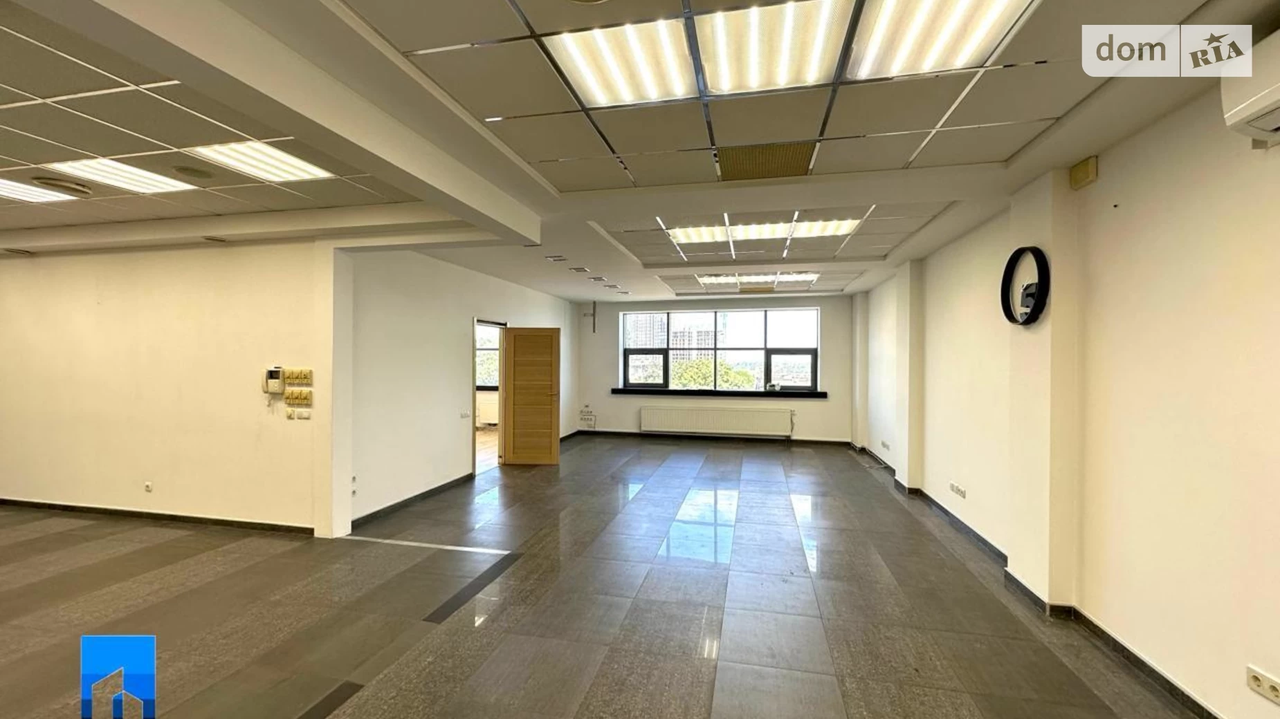 Продается офис 157.5 кв. м в бизнес-центре, цена: 150000 $ - фото 2