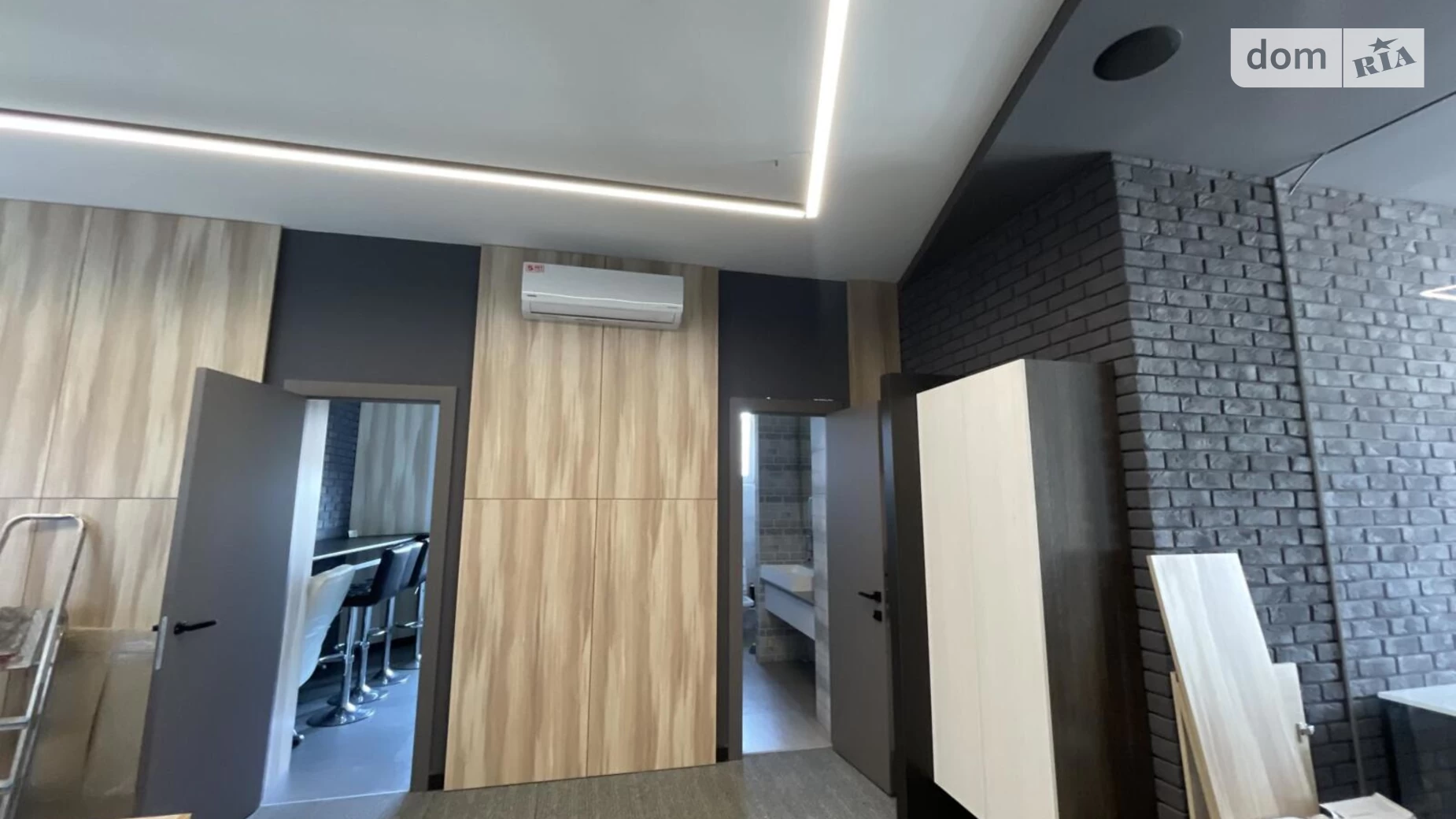Сдается в аренду офис 75 кв. м в бизнес-центре, цена: 1000 $ - фото 5