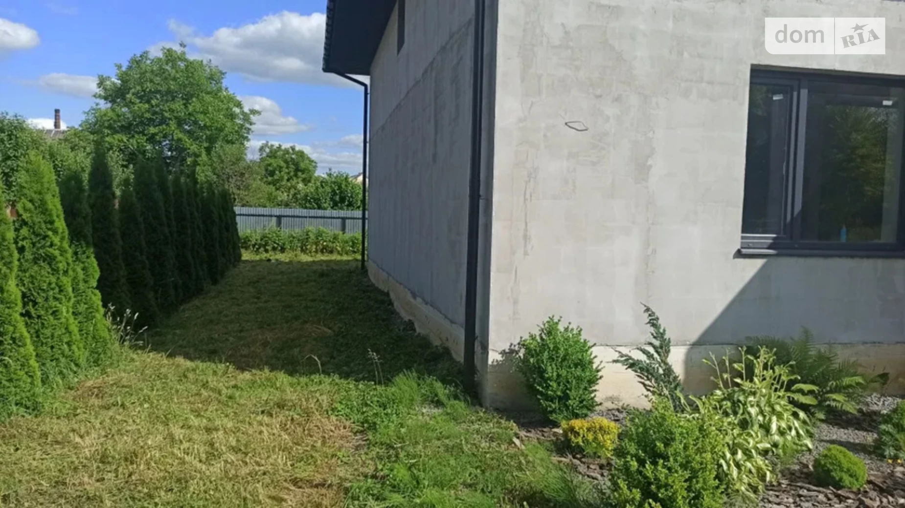 Продается дом на 2 этажа 235 кв. м с камином, цена: 99999 $ - фото 2