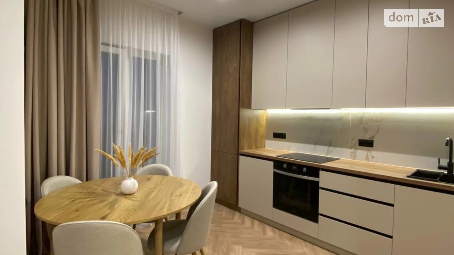 Продается 1-комнатная квартира 43.3 кв. м в Одессе, ул. Краснова, 1Б - фото 2