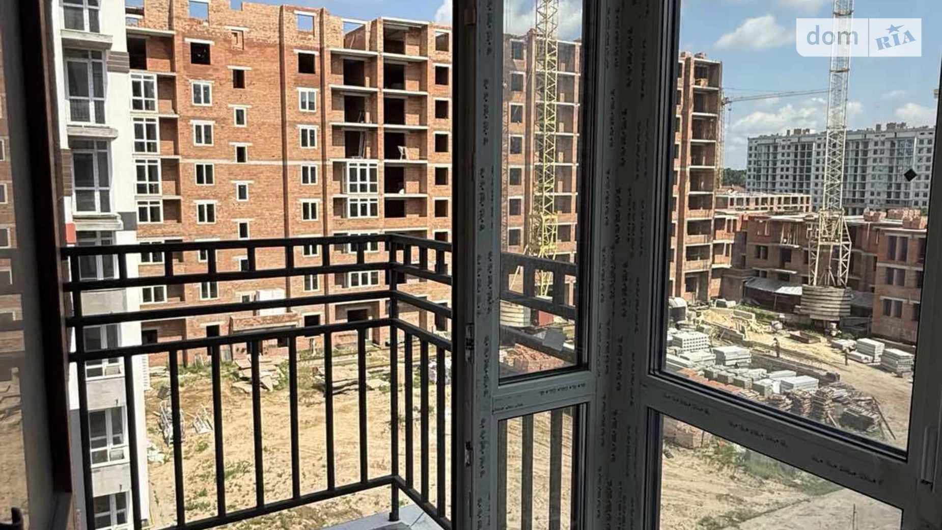 Продається 2-кімнатна квартира 68 кв. м у Бучі, вул. Амосова, 4 - фото 4