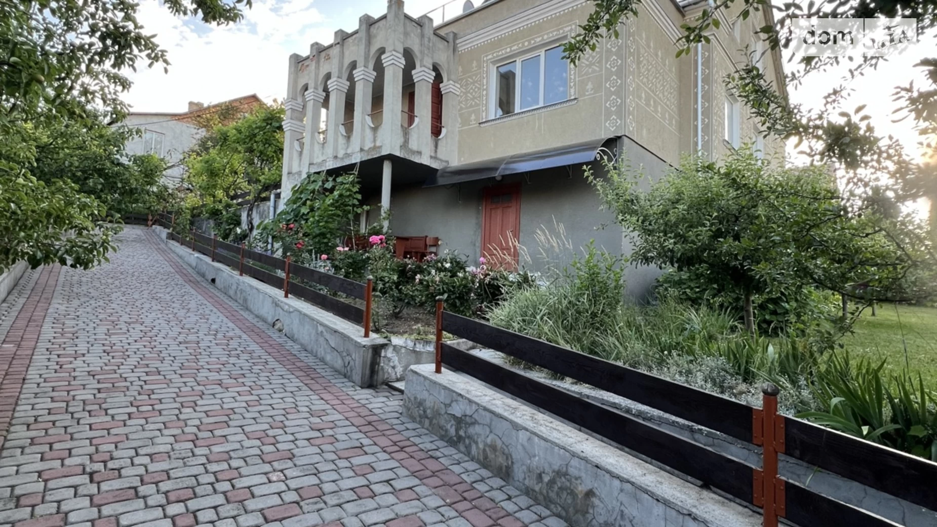 Продается дом на 2 этажа 240 кв. м с террасой, цена: 68000 $ - фото 2