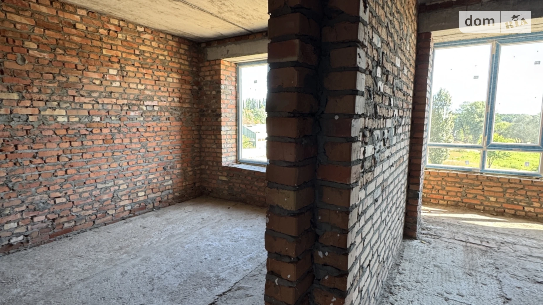 Продается 1-комнатная квартира 44 кв. м в Буче, ул. Степана Рудницкого - фото 2