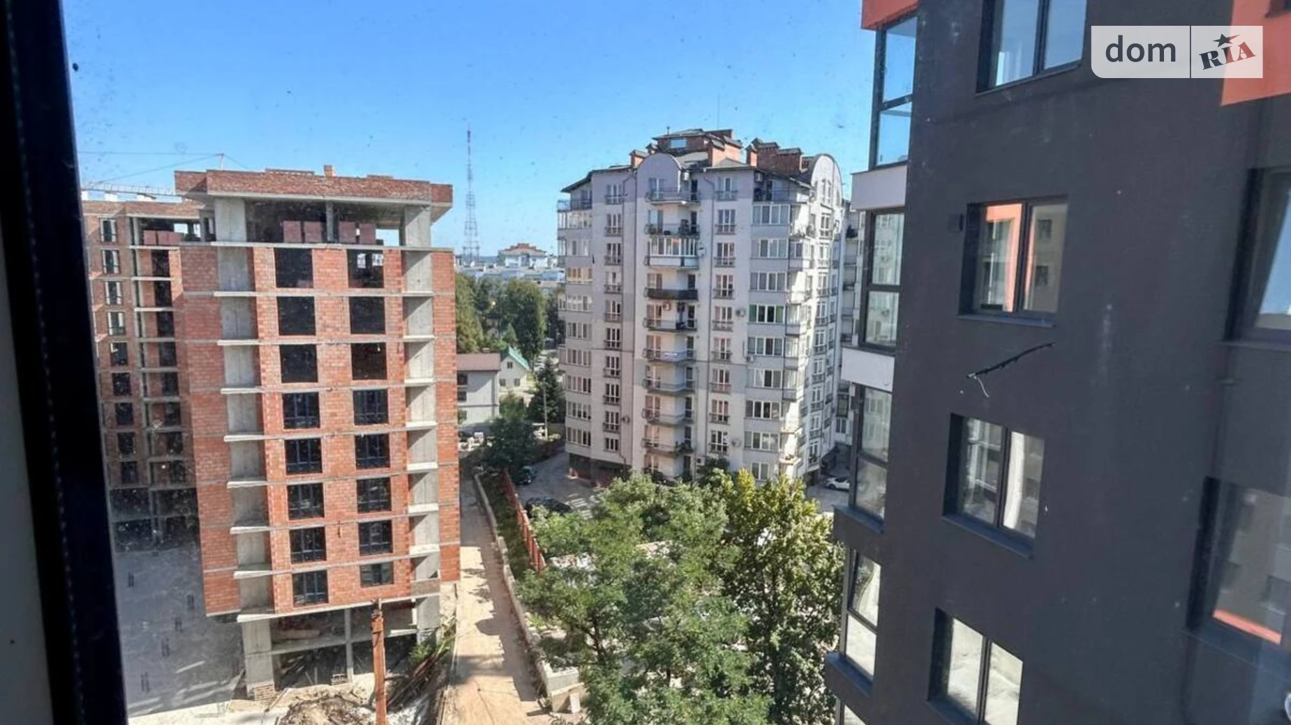 Продается 2-комнатная квартира 65.5 кв. м в Ивано-Франковске, ул. Национальной Гвардии - фото 3