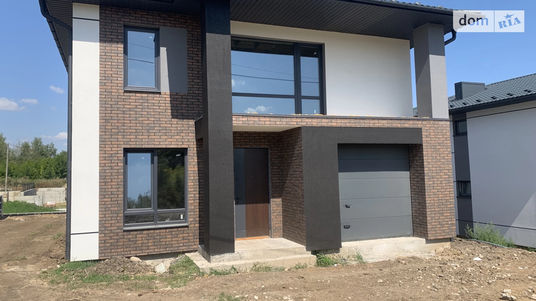 Продается дом на 2 этажа 160 кв. м с камином, цена: 100000 $ - фото 2