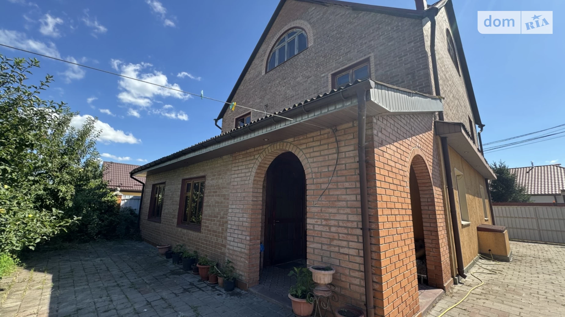 Продается дом на 2 этажа 244.8 кв. м с камином, цена: 220000 $ - фото 3