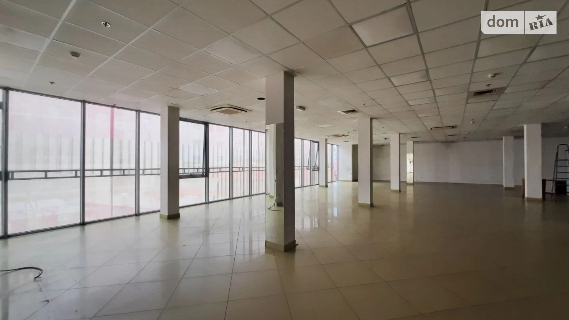 Здається в оренду приміщення вільного призначення 458 кв. м в 3-поверховій будівлі, цена: 3346 $ - фото 2